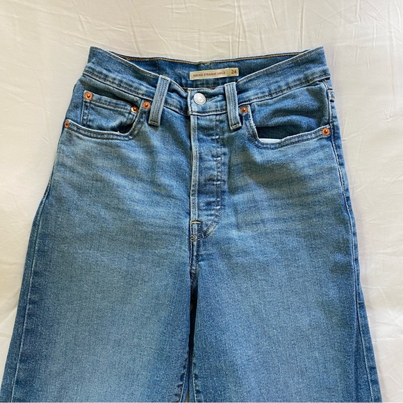 Ribcage Straight Ankle Jeans - Picture 8 of 9